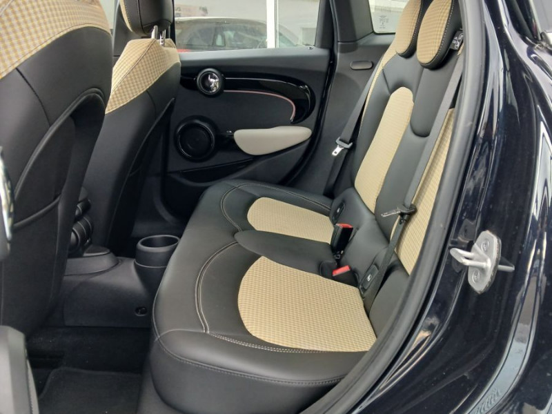 Photo 36 de l'offre de MINI MINI III (F56) NEW 1.5i 136 BVA7 COOPER 5P TOE Camera CarPlay HUD SC à 24950€ chez Mérignac auto