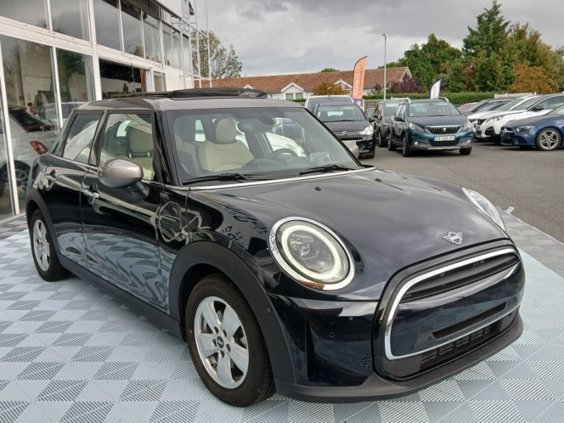 Photo 2 de l'offre de MINI MINI III (F56) NEW 1.5i 136 BVA7 COOPER 5P TOE Camera CarPlay HUD SC à 24950€ chez Mérignac auto