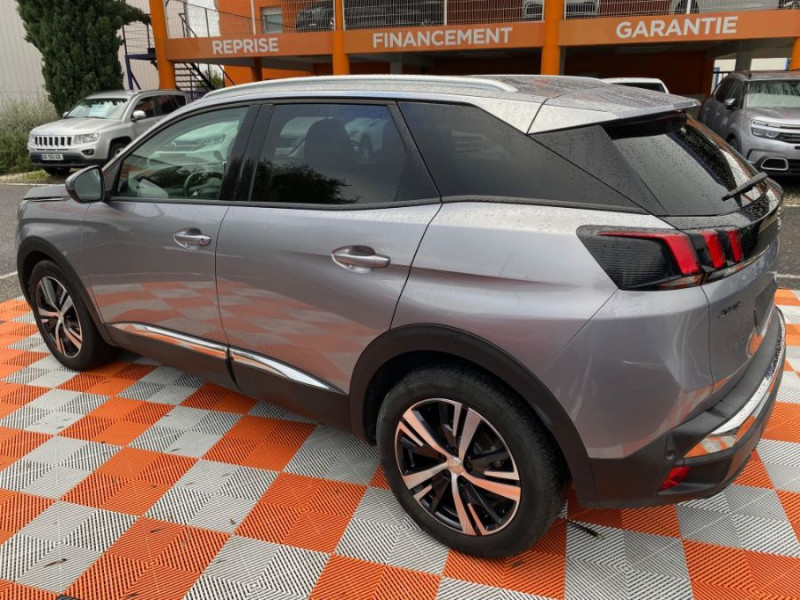 Photo 8 de l'offre de PEUGEOT 3008 II 1.2 PureTech 130 BVM6 ALLURE Camera Radars Attel. 1ère Main à 13750€ chez Mérignac auto