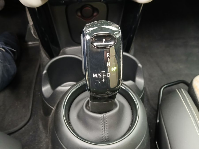 Photo 31 de l'offre de MINI MINI III (F56) NEW 1.5i 136 BVA7 COOPER 5P TOE Camera CarPlay HUD SC à 24950€ chez Mérignac auto