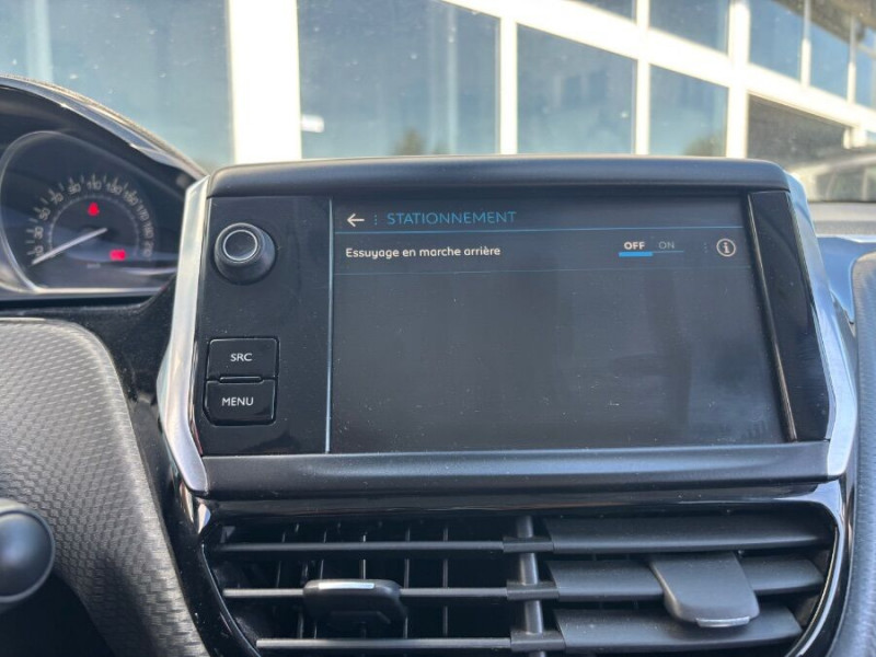 Photo 20 de l'offre de PEUGEOT 208 1.2 PureTech 82 SIGNATURE GPS Radar RER à 10690€ chez Mérignac auto