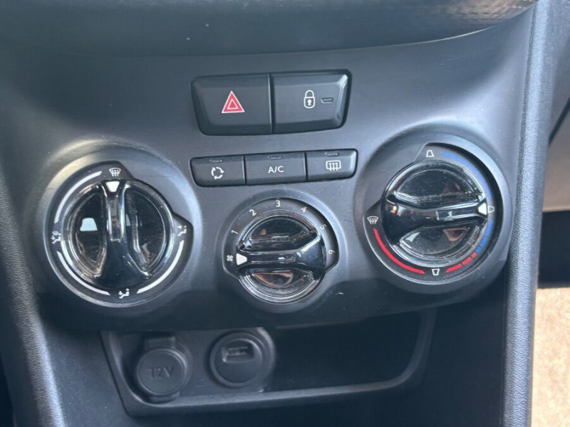 Photo 30 de l'offre de PEUGEOT 208 1.2 PureTech 82 SIGNATURE GPS Radar RER à 10690€ chez Mérignac auto