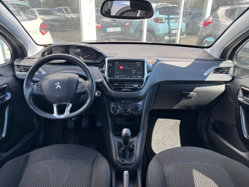 Photo 9 de l'offre de PEUGEOT 208 1.2 PureTech 82 SIGNATURE GPS Radar RER à 10690€ chez Mérignac auto