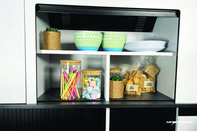 Photo 22 de l'offre de RENAULT TRAFIC VAN ANTILOPE VAN Aménagé FLEX 5 2.0 DCi 150 EAG9 L1 5PL Attel+Pte Vélo Tout Equipé Dispo 02.26 à 64450€ chez Mérignac auto