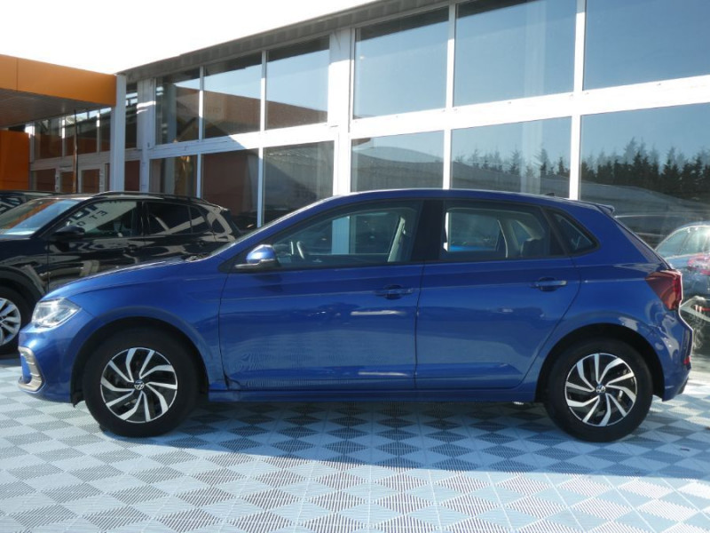 Photo 12 de l'offre de VOLKSWAGEN POLO VI 1.0 TSI 95 LIFE CarPlay Camera Radars JA à 18750€ chez Mérignac auto