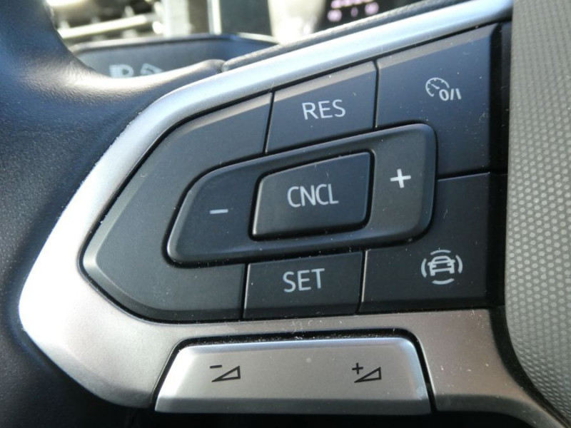 Photo 23 de l'offre de VOLKSWAGEN POLO VI 1.0 TSI 95 LIFE CarPlay Camera Radars JA à 18750€ chez Mérignac auto