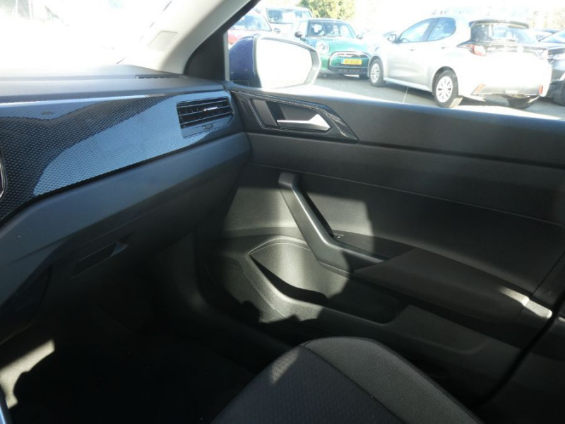 Photo 29 de l'offre de VOLKSWAGEN POLO VI 1.0 TSI 95 LIFE CarPlay Camera Radars JA à 18750€ chez Mérignac auto