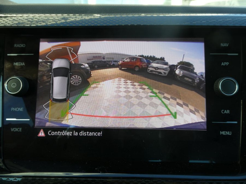 Photo 6 de l'offre de VOLKSWAGEN POLO VI 1.0 TSI 95 LIFE CarPlay Camera Radars JA à 18750€ chez Mérignac auto