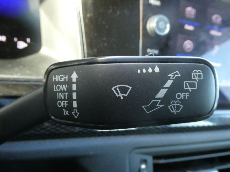 Photo 28 de l'offre de VOLKSWAGEN POLO VI 1.0 TSI 95 LIFE CarPlay Camera Radars JA à 18750€ chez Mérignac auto