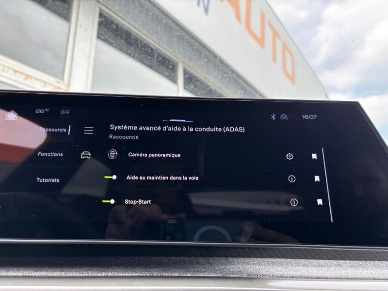 Photo 20 de l'offre de PEUGEOT 3008 HYBRID 145 e-DCS6 ALLURE Panoramic Pack à 31950€ chez Mérignac auto
