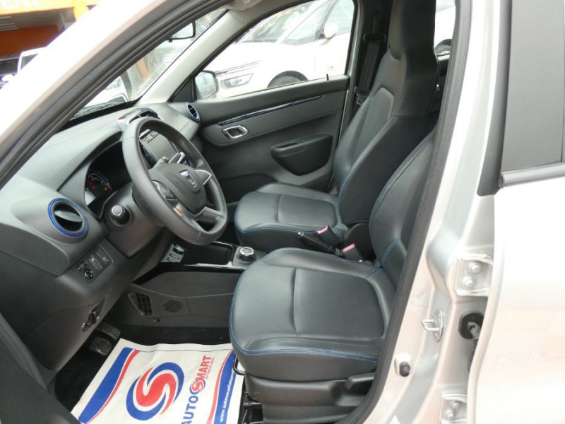Photo 13 de l'offre de DACIA SPRING 45ch 27.4kWh BUSINESS Achat Integral Pse COMBO CCS GPS Camera à 10890€ chez Mérignac auto