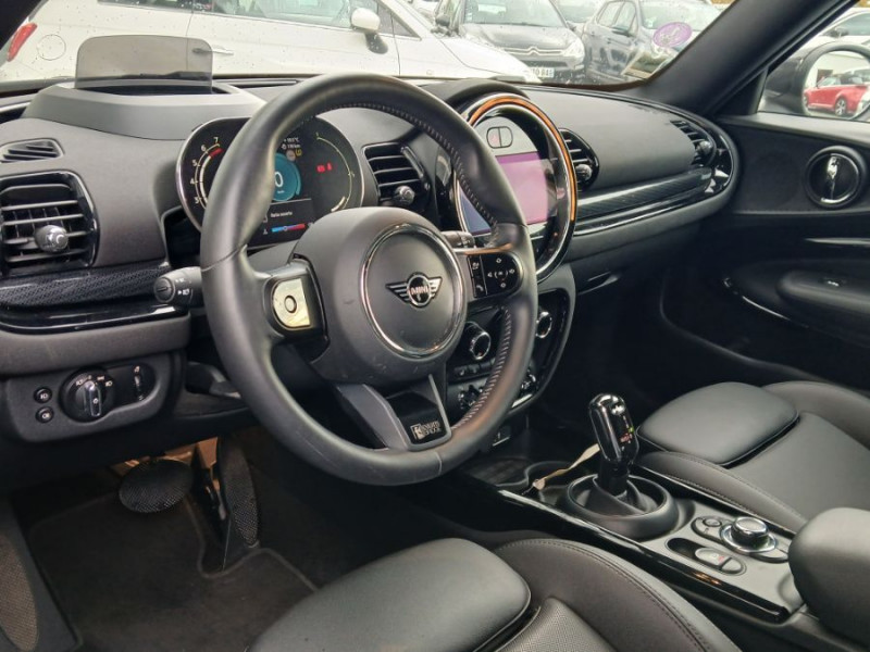 Photo 17 de l'offre de MINI CLUBMAN III 1.5 136 BVA COOPER KnightsBridge TOE GPS LED CarPlay Camera JA18 HUD SC à 26490€ chez Mérignac auto