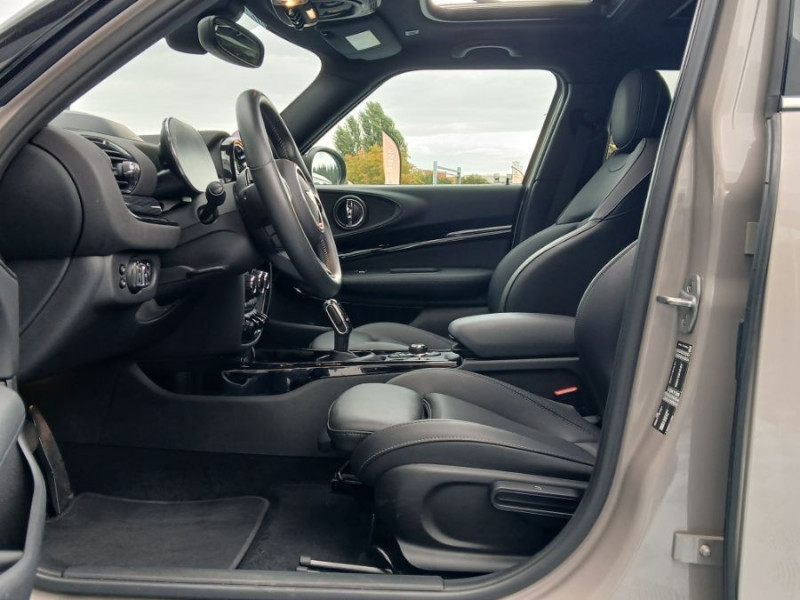 Photo 9 de l'offre de MINI CLUBMAN III 1.5 136 BVA COOPER KnightsBridge TOE GPS LED CarPlay Camera JA18 HUD SC à 26490€ chez Mérignac auto