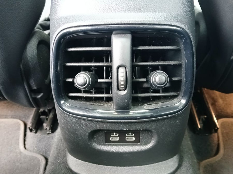 Photo 38 de l'offre de MINI CLUBMAN III 1.5 136 BVA COOPER KnightsBridge TOE GPS LED CarPlay Camera JA18 HUD SC à 26490€ chez Mérignac auto