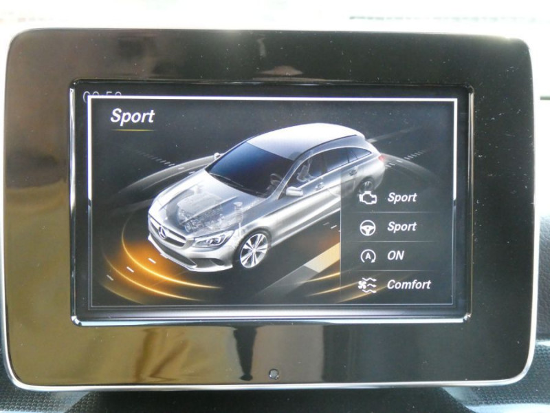 Photo 21 de l'offre de MERCEDES-BENZ CLA SHOOTING BRAKE 180 122cv BVM6 PACK GPS JA18 Radars Privacy Glass à 18490€ chez Mérignac auto