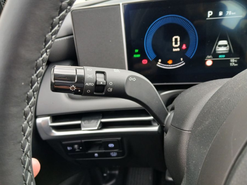 Photo 20 de l'offre de HYUNDAI TUCSON IV (2) 1.6 T-GDI 215 HYBRID BVA6 2WD STYLE PACK CREATIVE à 33870€ chez Mérignac auto