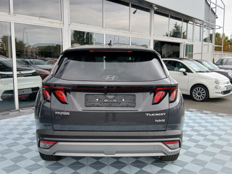 Photo 10 de l'offre de HYUNDAI TUCSON IV (2) 1.6 T-GDI 215 HYBRID BVA6 2WD STYLE PACK CREATIVE à 33870€ chez Mérignac auto