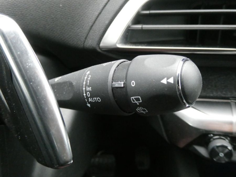 Photo 28 de l'offre de PEUGEOT 3008 II 1.5 BlueHDI 130 EAT8 ALLURE PACK SC ACC Hayon EL. à 21890€ chez Mérignac auto