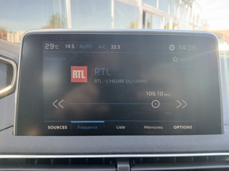 Photo 26 de l'offre de PEUGEOT 5008 II 1.5 BlueHDi 130 EAT8 ALLURE Camera ADML JA19 7PL à 23950€ chez Mérignac auto