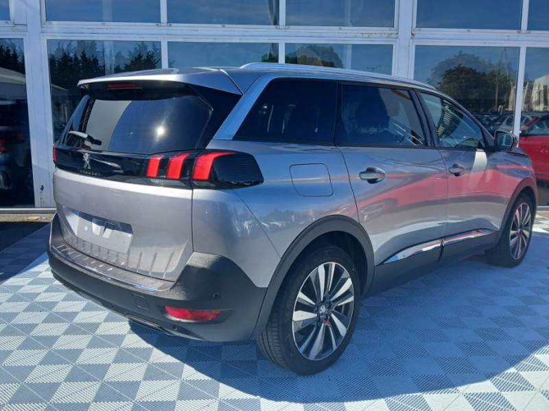 Photo 2 de l'offre de PEUGEOT 5008 II 1.5 BlueHDi 130 EAT8 ALLURE Camera ADML JA19 7PL à 23950€ chez Mérignac auto