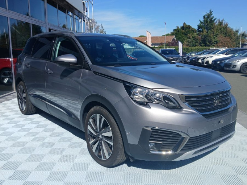 Photo 3 de l'offre de PEUGEOT 5008 II 1.5 BlueHDi 130 EAT8 ALLURE Camera ADML JA19 7PL à 23950€ chez Mérignac auto