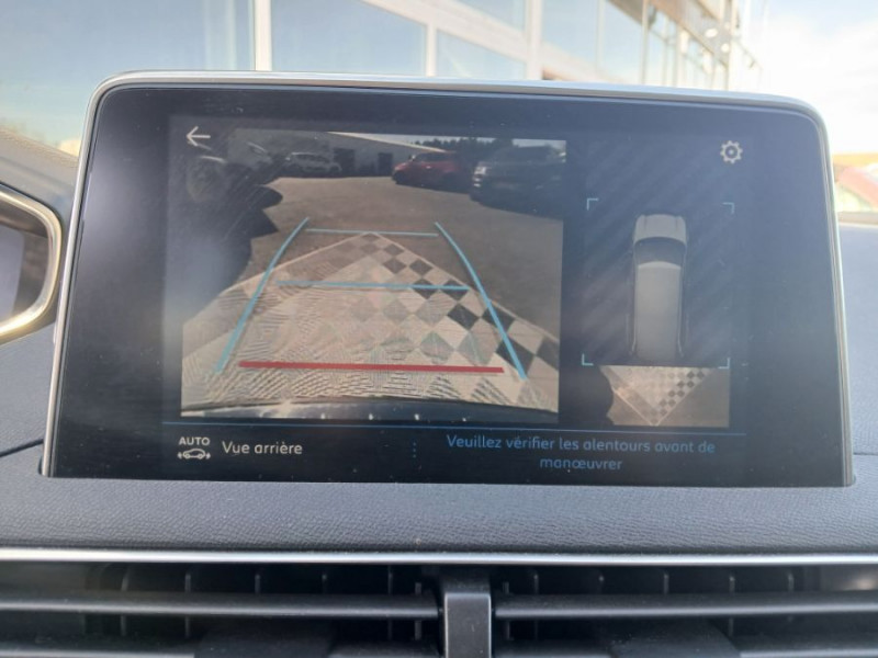 Photo 7 de l'offre de PEUGEOT 5008 II 1.5 BlueHDi 130 EAT8 ALLURE Camera ADML JA19 7PL à 23950€ chez Mérignac auto