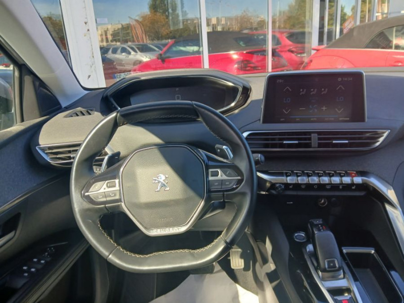Photo 13 de l'offre de PEUGEOT 5008 II 1.5 BlueHDi 130 EAT8 ALLURE Camera ADML JA19 7PL à 23950€ chez Mérignac auto