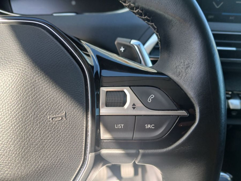 Photo 18 de l'offre de PEUGEOT 5008 II 1.5 BlueHDi 130 EAT8 ALLURE Camera ADML JA19 7PL à 23950€ chez Mérignac auto