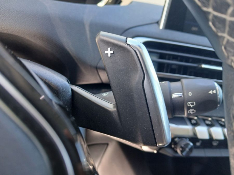 Photo 22 de l'offre de PEUGEOT 5008 II 1.5 BlueHDi 130 EAT8 ALLURE Camera ADML JA19 7PL à 23950€ chez Mérignac auto