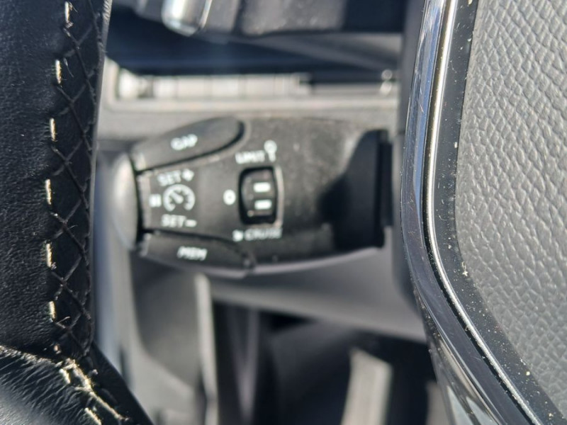 Photo 19 de l'offre de PEUGEOT 5008 II 1.5 BlueHDi 130 EAT8 ALLURE Camera ADML JA19 7PL à 23950€ chez Mérignac auto