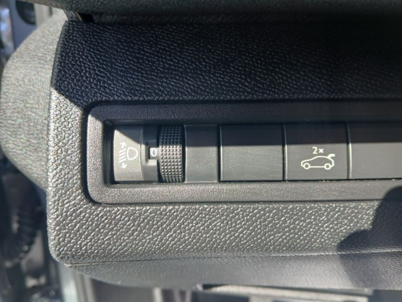 Photo 15 de l'offre de PEUGEOT 5008 II 1.5 BlueHDi 130 EAT8 ALLURE Camera ADML JA19 7PL à 23950€ chez Mérignac auto