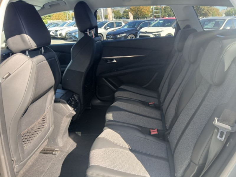 Photo 37 de l'offre de PEUGEOT 5008 II 1.5 BlueHDi 130 EAT8 ALLURE Camera ADML JA19 7PL à 23950€ chez Mérignac auto