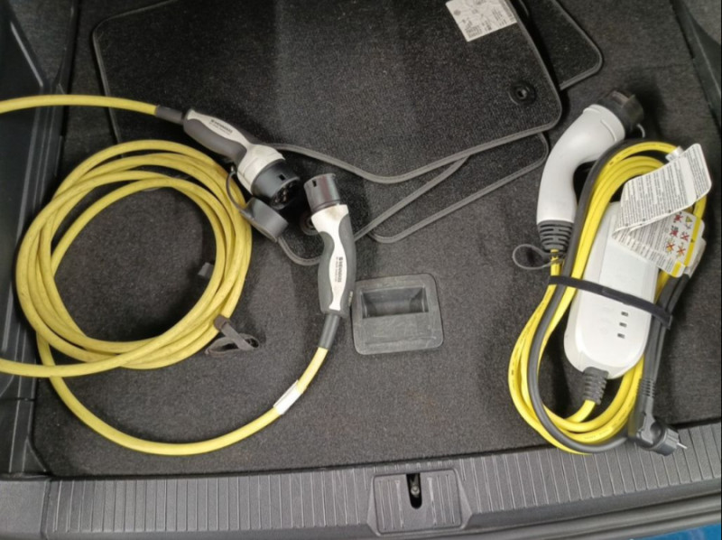 Photo 7 de l'offre de VOLKSWAGEN PASSAT SW VIII 1.4 TSI 218 HYBRID Rechargeable GTE 1ère Main Suivi à 26950€ chez Mérignac auto