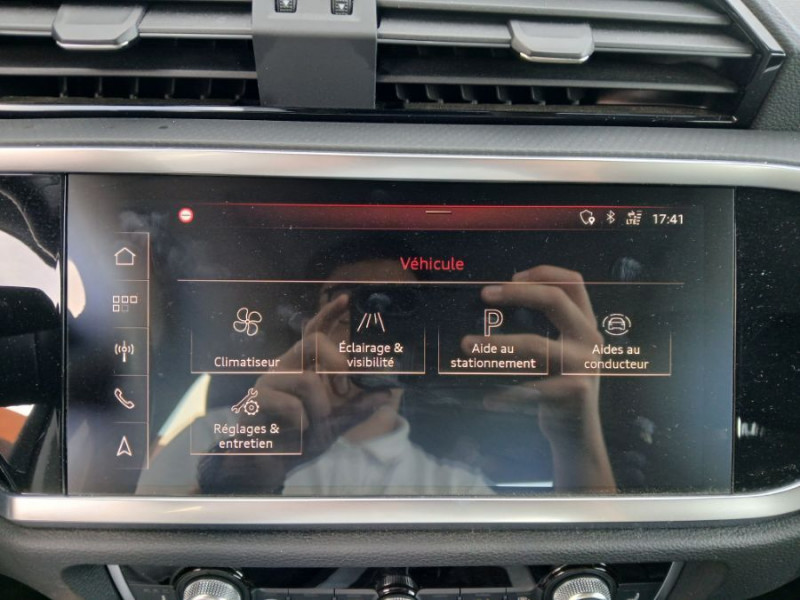 Photo 22 de l'offre de AUDI Q3 35 TFSI 150 2WD S tronic 7 CAM 360 CUIR TOE Hayon EL. 1ère Main à 28490€ chez Mérignac auto