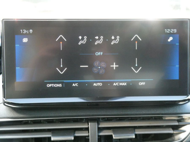 Photo 20 de l'offre de PEUGEOT 3008 II (2) 1.5 BlueHDi 130 EAT8 ALLURE PACK Hayon EL. ACC SC Barres à 23450€ chez Mérignac auto