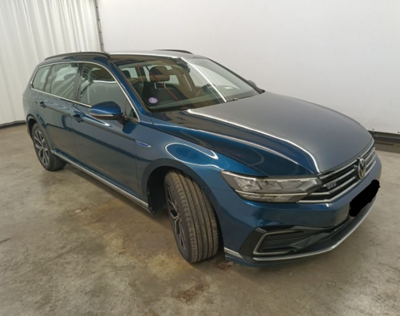 Photo 2 de l'offre de VOLKSWAGEN PASSAT SW VIII 1.4 TSI 218 HYBRID Rechargeable GTE 1ère Main Suivi à 26950€ chez Mérignac auto