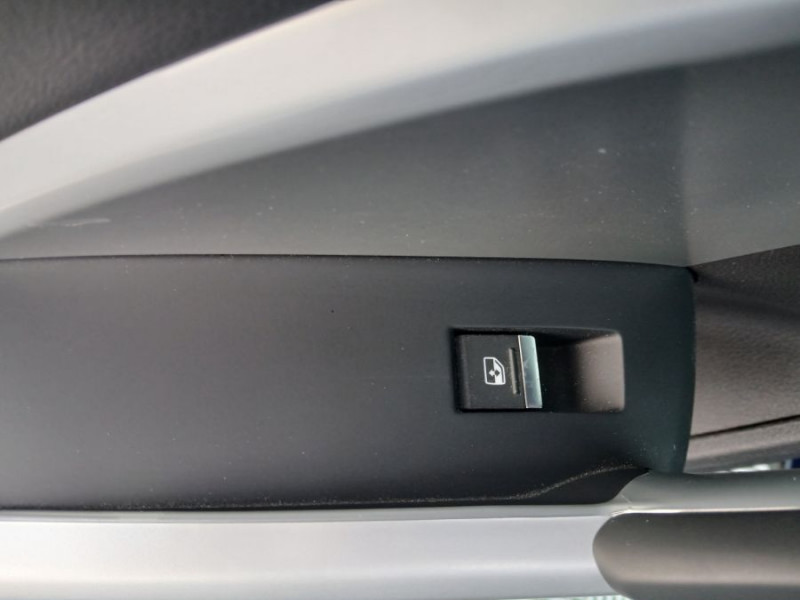 Photo 28 de l'offre de AUDI Q3 35 TFSI 150 2WD S tronic 7 CAM 360 CUIR TOE Hayon EL. 1ère Main à 28490€ chez Mérignac auto