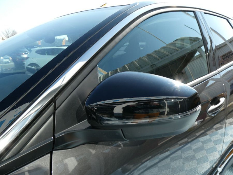 Photo 35 de l'offre de PEUGEOT 3008 II (2) 1.5 BlueHDi 130 EAT8 ALLURE PACK Hayon EL. ACC SC Barres à 23450€ chez Mérignac auto