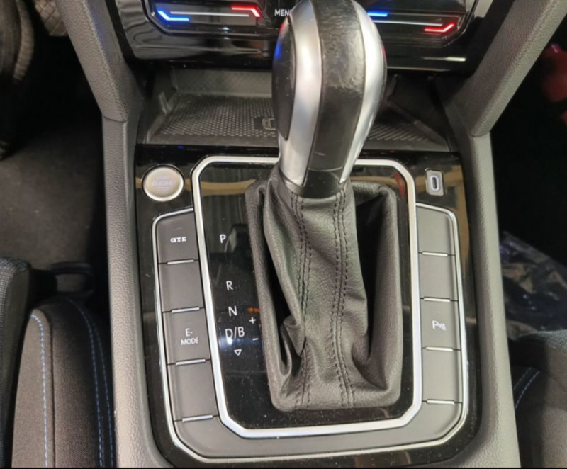 Photo 12 de l'offre de VOLKSWAGEN PASSAT SW VIII 1.4 TSI 218 HYBRID Rechargeable GTE 1ère Main Suivi à 26950€ chez Mérignac auto