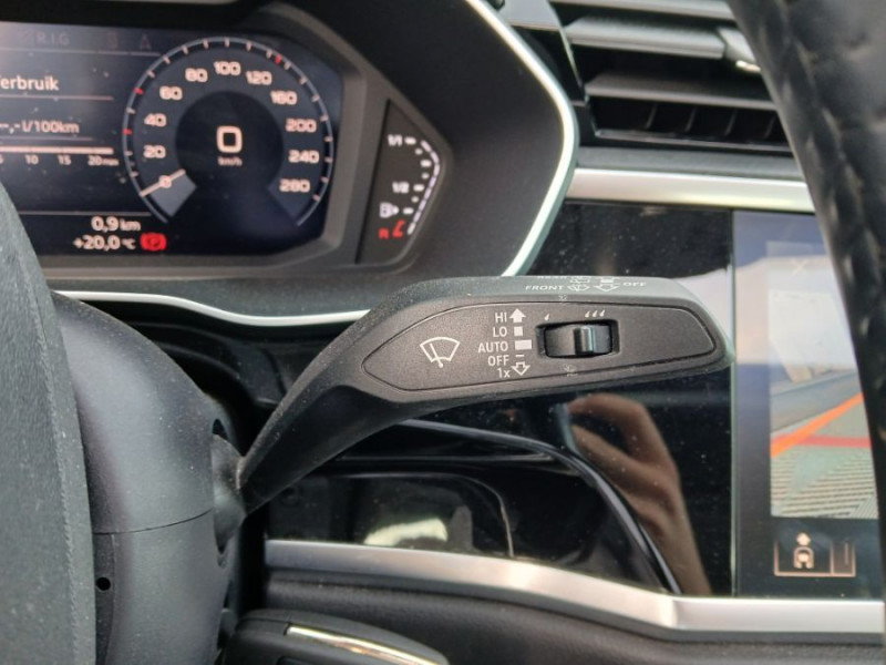 Photo 19 de l'offre de AUDI Q3 35 TFSI 150 2WD S tronic 7 CAM 360 CUIR TOE Hayon EL. 1ère Main à 28490€ chez Mérignac auto