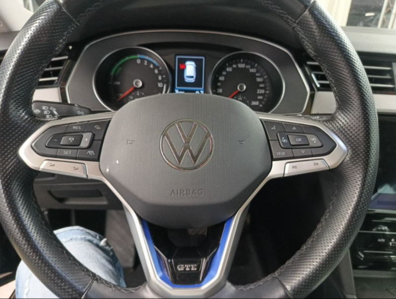 Photo 11 de l'offre de VOLKSWAGEN PASSAT SW VIII 1.4 TSI 218 HYBRID Rechargeable GTE 1ère Main Suivi à 26950€ chez Mérignac auto