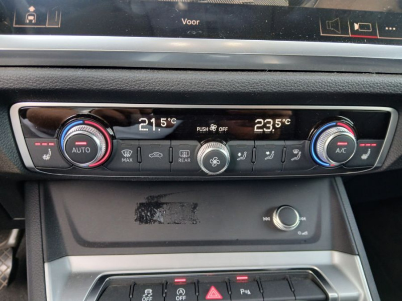 Photo 24 de l'offre de AUDI Q3 35 TFSI 150 2WD S tronic 7 CAM 360 CUIR TOE Hayon EL. 1ère Main à 28490€ chez Mérignac auto