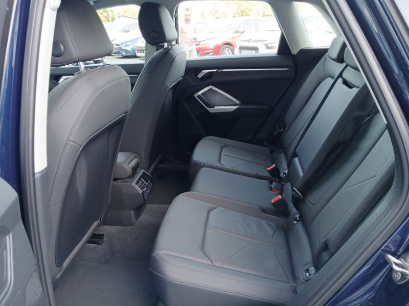 Photo 14 de l'offre de AUDI Q3 35 TFSI 150 2WD S tronic 7 CAM 360 CUIR TOE Hayon EL. 1ère Main à 28490€ chez Mérignac auto