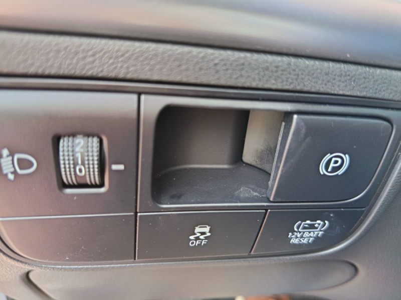 Photo 28 de l'offre de HYUNDAI TUCSON IV (2) 1.6 T-GDI 215 HYBRID BVA6 2WD STYLE PACK CREATIVE à 33870€ chez Mérignac auto