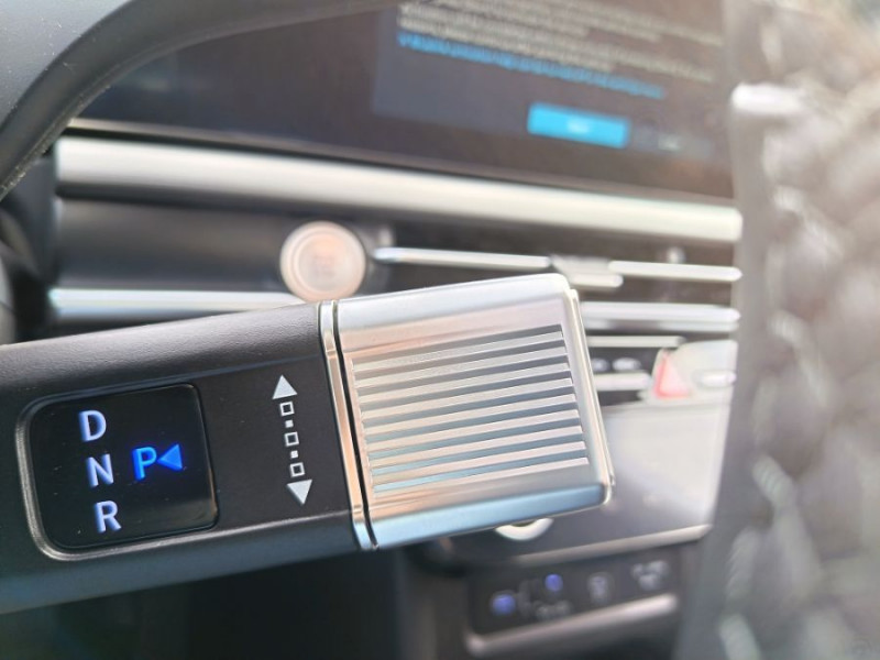 Photo 23 de l'offre de HYUNDAI TUCSON IV (2) 1.6 T-GDI 215 HYBRID BVA6 2WD STYLE PACK CREATIVE à 33870€ chez Mérignac auto