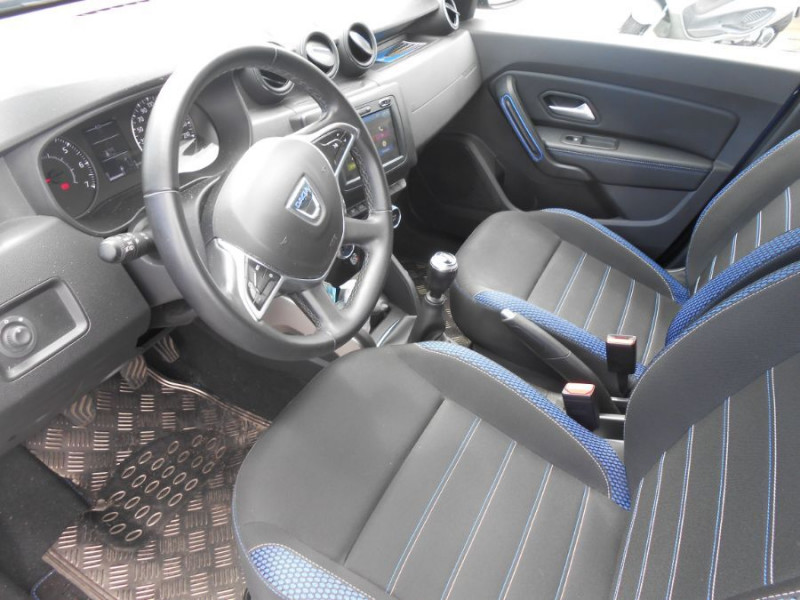 Photo 5 de l'offre de DACIA DUSTER 1.5 BlueDCi 115 BVM6 4X2 PRESTIGE Pack City Plus Camera 360 Attel. 1ère Main (7 Options) à 18450€ chez Mérignac auto