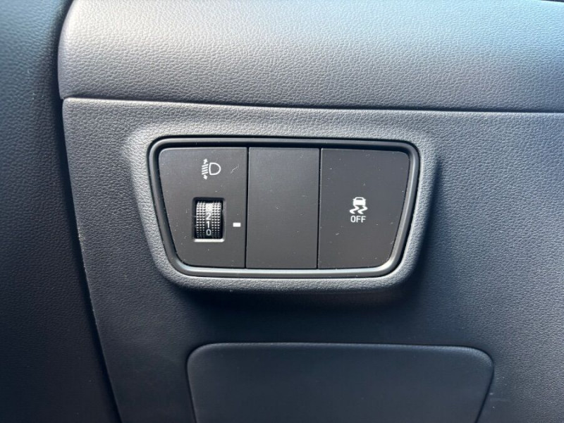 Photo 26 de l'offre de HYUNDAI TUCSON IV 1.6 CRDI 136 DCT-7 HYBRID 48V 2WD GPS BVA avec Boutons à 28490€ chez Mérignac auto