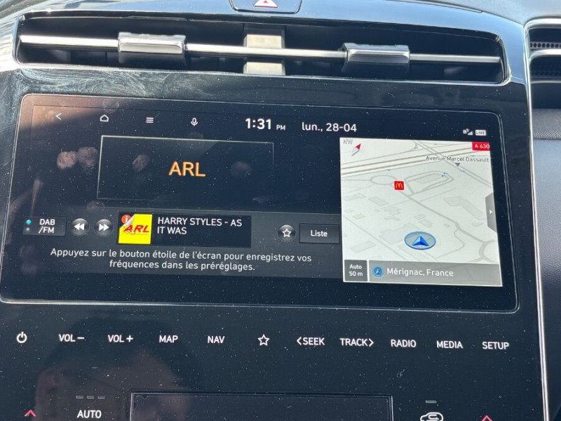 Photo 19 de l'offre de HYUNDAI TUCSON IV 1.6 CRDI 136 DCT-7 HYBRID 48V 2WD GPS BVA avec Boutons à 28490€ chez Mérignac auto