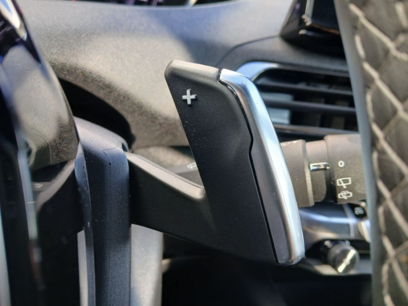 Photo 43 de l'offre de PEUGEOT 5008 II 1.5 BlueHDi 130 EAT8 ALLURE PACK 7PL 1ère Main à 30890€ chez Mérignac auto