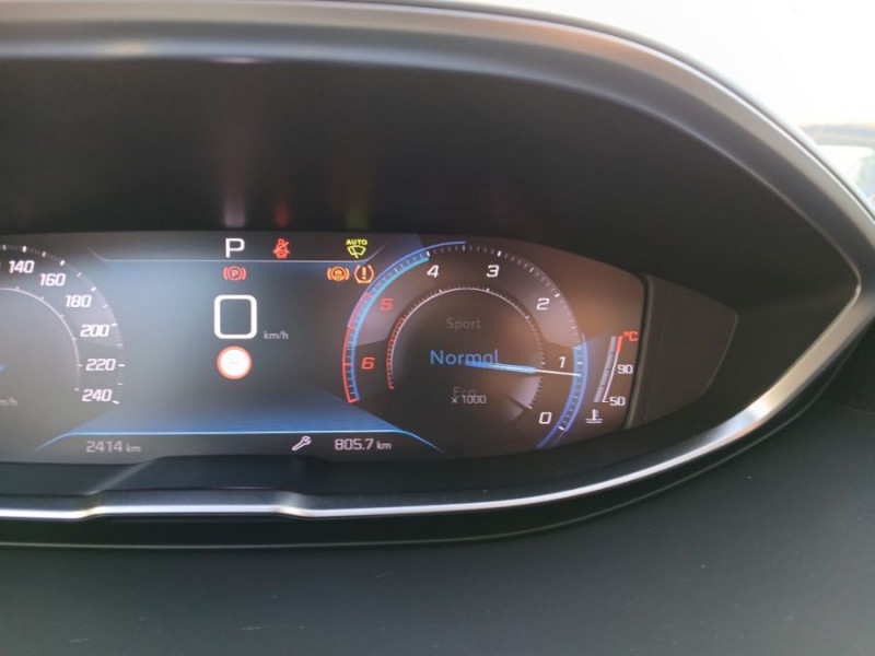 Photo 21 de l'offre de PEUGEOT 5008 II 1.5 BlueHDi 130 EAT8 ALLURE PACK 7PL 1ère Main à 30890€ chez Mérignac auto